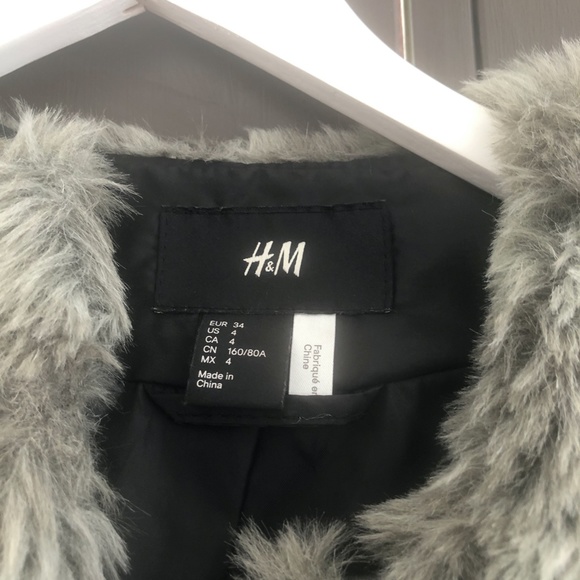 H&M faux fur jacket - Picture 2 of 2